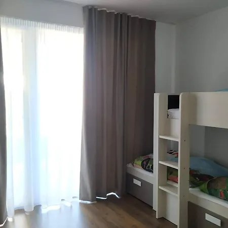 Lovely 2-bedroom In * Bratysława