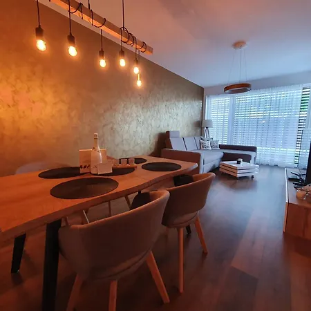Lovely 2-bedroom In * Bratysława